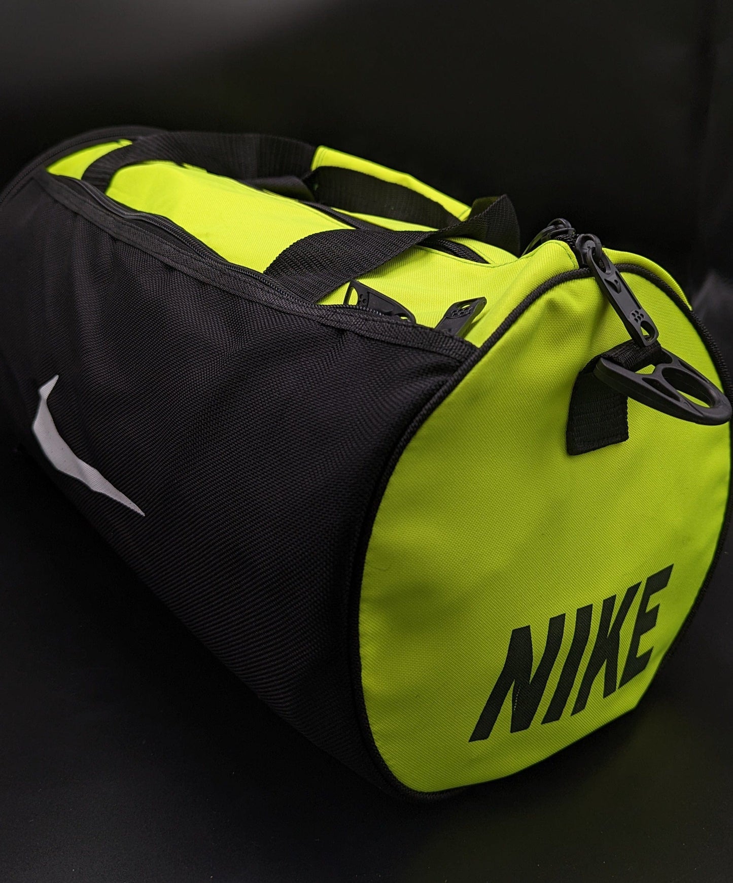 Duffle Bag NK With Shoe Compartment - 18 Inches Tango Sports